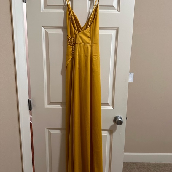 Lulu’s Maxi Dress - Picture 4 of 7